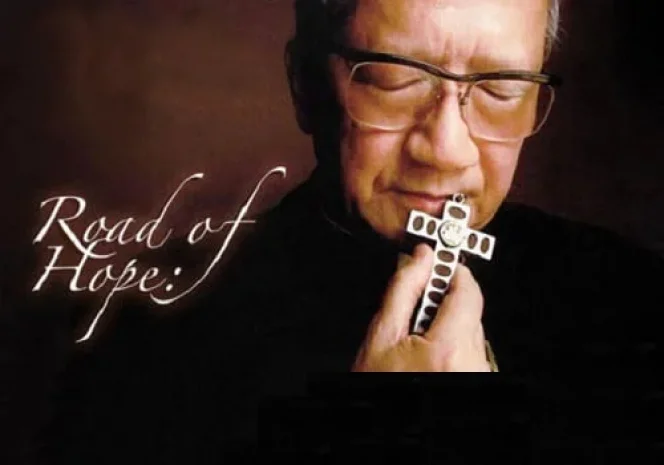 TỪ ” TÔI TỚ CHÚA” ĐẾN “ĐẤNG ĐÁNG KÍNH” : ĐHY NGUYỄN VĂN THUẬN