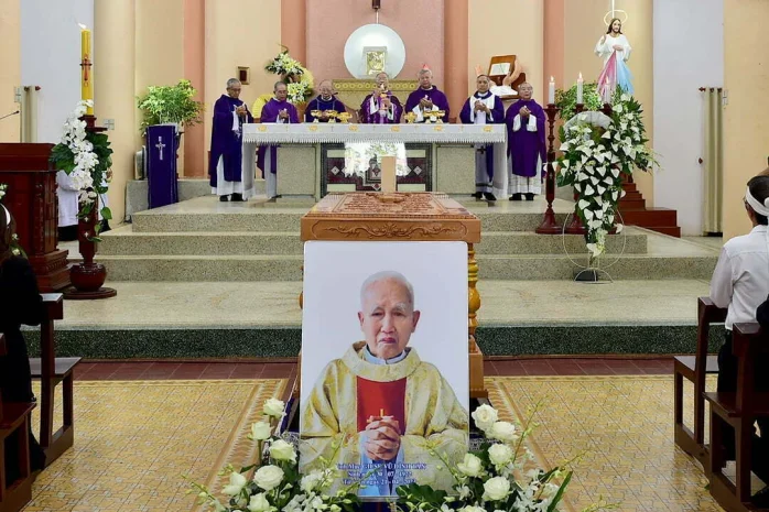 Thánh Lễ An Táng Cha Cố Giuse Vũ Đình Tân, Giáo Hạt Bảo Lộc, Giáo Phận Đà Lạt