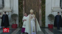 ĐÓNG CỬA THÁNH TẠI VƯƠNG CUNG THÁNH ĐƯỜNG THÁNH PHAO-LÔ NGOẠI THÀNH