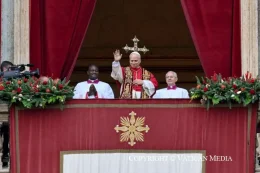 SỨ ĐIỆP GIÁNG SINH VÀ PHÉP LÀNH URBI ET ORBI NĂM 2025: CON THIÊN CHÚA LẠI KHÔNG ĐƯỢC ĐÓN TIẾP