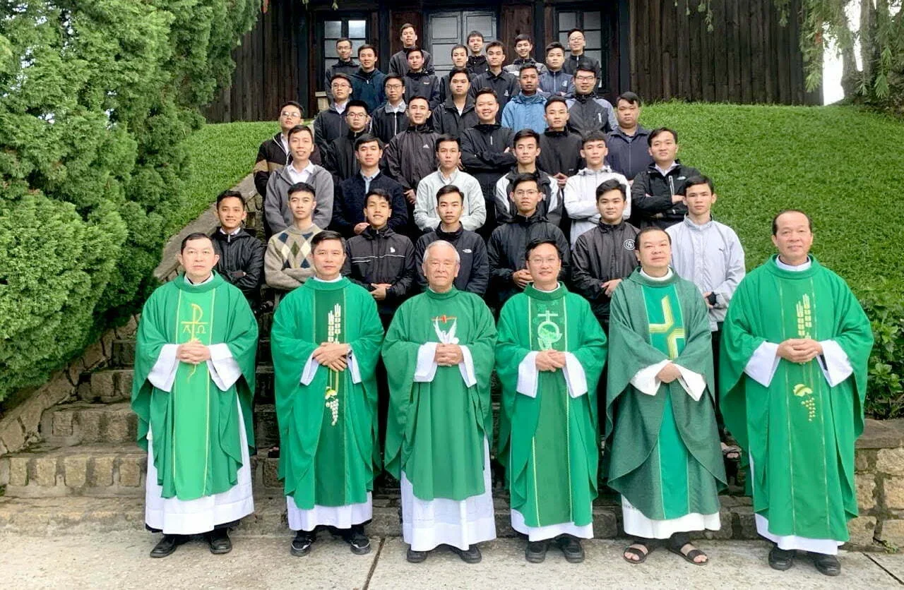 KỲ THI TUYỂN SINH VÀO ĐẠI CHỦNG VIỆN MINH HÒA NĂM 2023