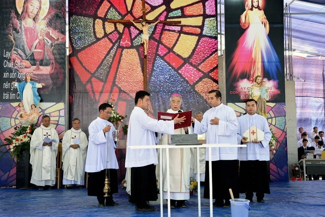 Thánh Lễ Làm Phép Viên Đá Và Diện Tích Xây Dựng Nhà Thờ Giáo Xứ Thanh Bình – Giáo Hạt Đức Trọng