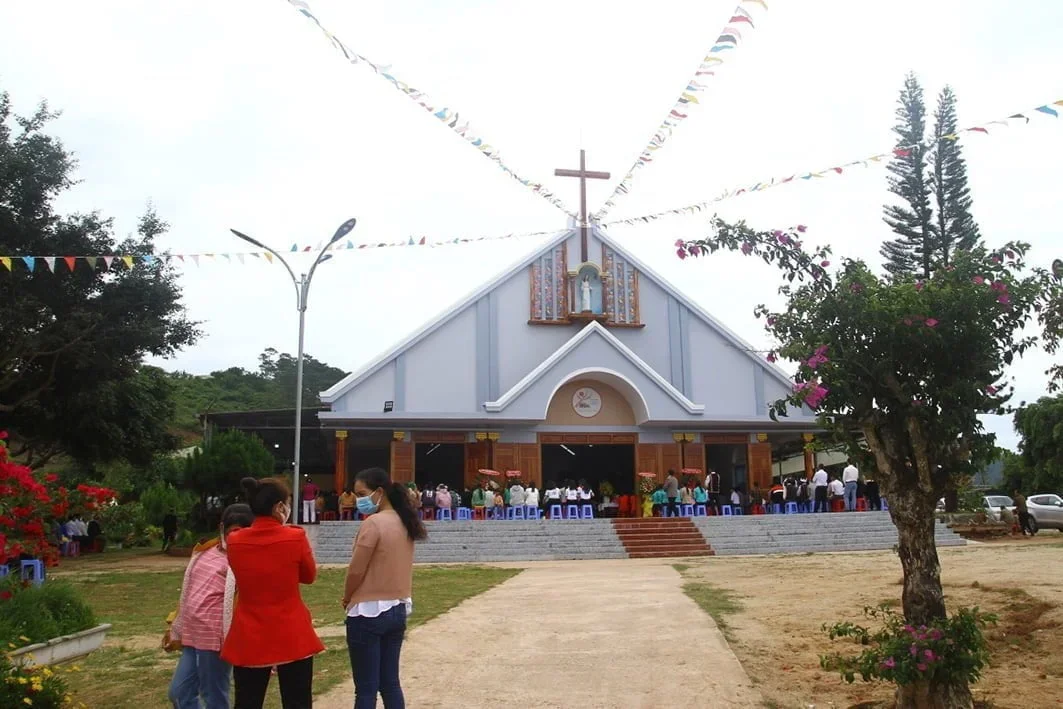 Giáo Xứ Proh Mừng 25 Năm Thành Lập