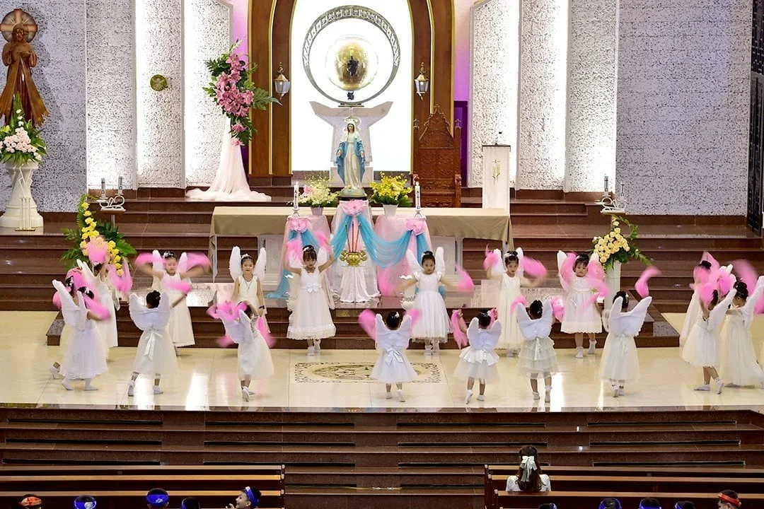 Hình Ảnh Giáo Xứ Thánh Mẫu (Bảo Lộc) Bế Mạc Tháng Hoa Kính Đức Mẹ Tháng 31-5-2022