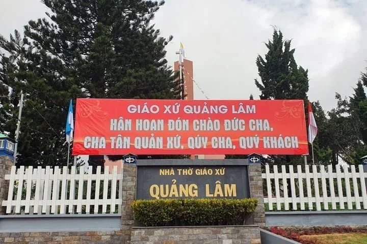 Giáo Xứ Quảng Lâm – Giáo Hạt Bảo Lộc – Đón Cha Tân Quản Xứ Alphongsô Nguyễn Đức Vĩnh.