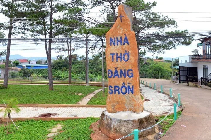 Giáo Sở Đăng Srôn (Giáo Hạt Đức Trọng) Bừng Lên Niềm Vui!