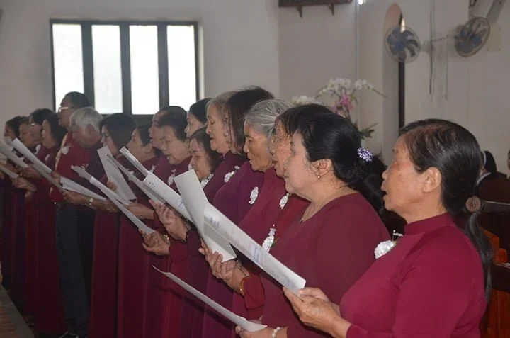 Lễ Tuyên Hứa Của Hiệp Hội Mến Thánh Giá Gò Vấp Tại Thế Tại Giáo Xứ Tân Phú – Giáo Hạt Di Linh