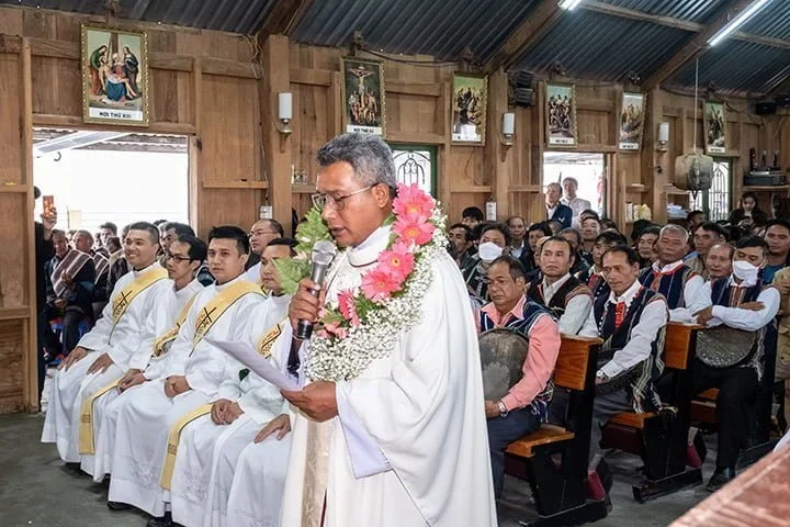 Giáo Xứ ĐƯNG K’NỚ (Giáo Hạt Đà Lạt) Hân Hoan Mừng Cha Tân Quản Xứ