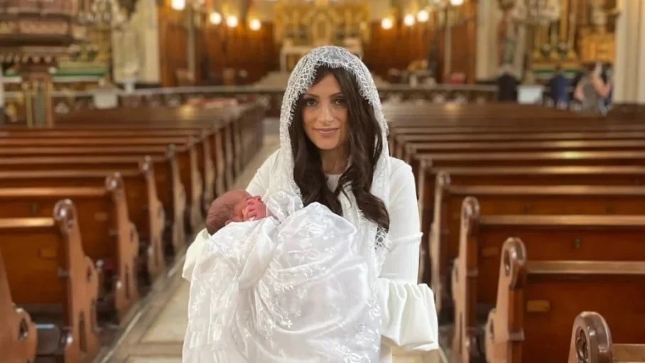 Một bà mẹ thoát được ung thư nhờ chọn lựa sự sống