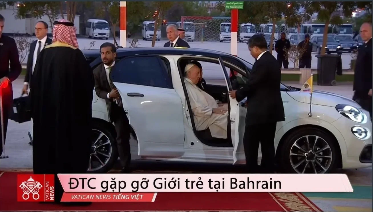 Diễn văn của ĐTC trong buổi gặp gỡ Giới trẻ tại Bahrain