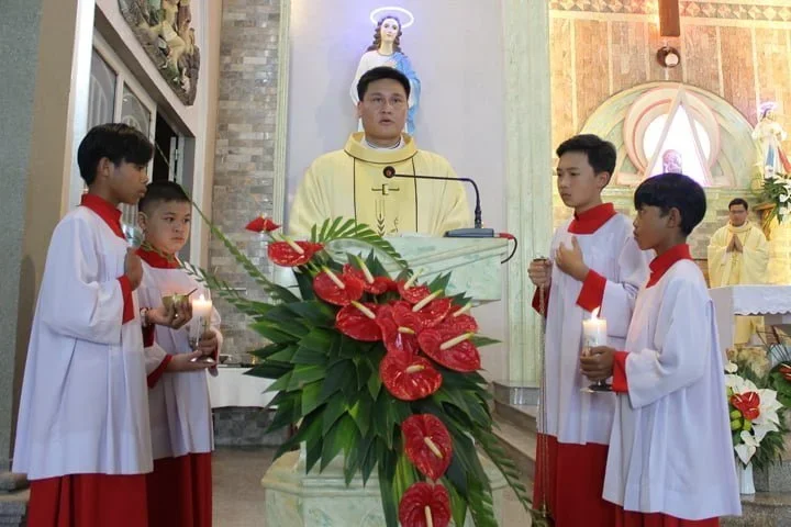 Thánh Lễ Tạ Ơn Tân Linh Mục – Tại Giáo Xứ Diom (Giáo Hạt Đơn Dương)