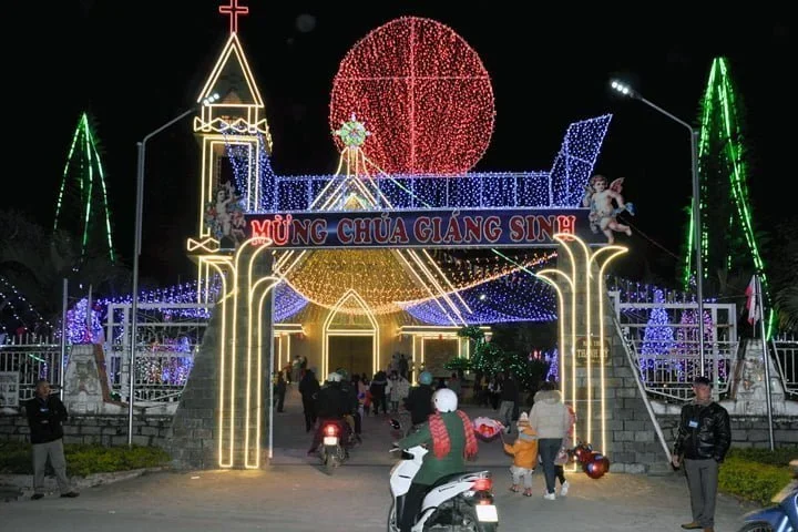 Giáo Xứ Thạnh Mỹ (Giáo Hạt Đơn Dương) Mừng Chúa Giáng Sinh 2022