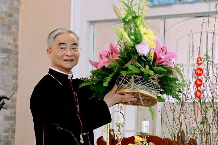 Giáo Hạt Đơn Dương Chúc Tết Đức Giám Mục Giáo Phận