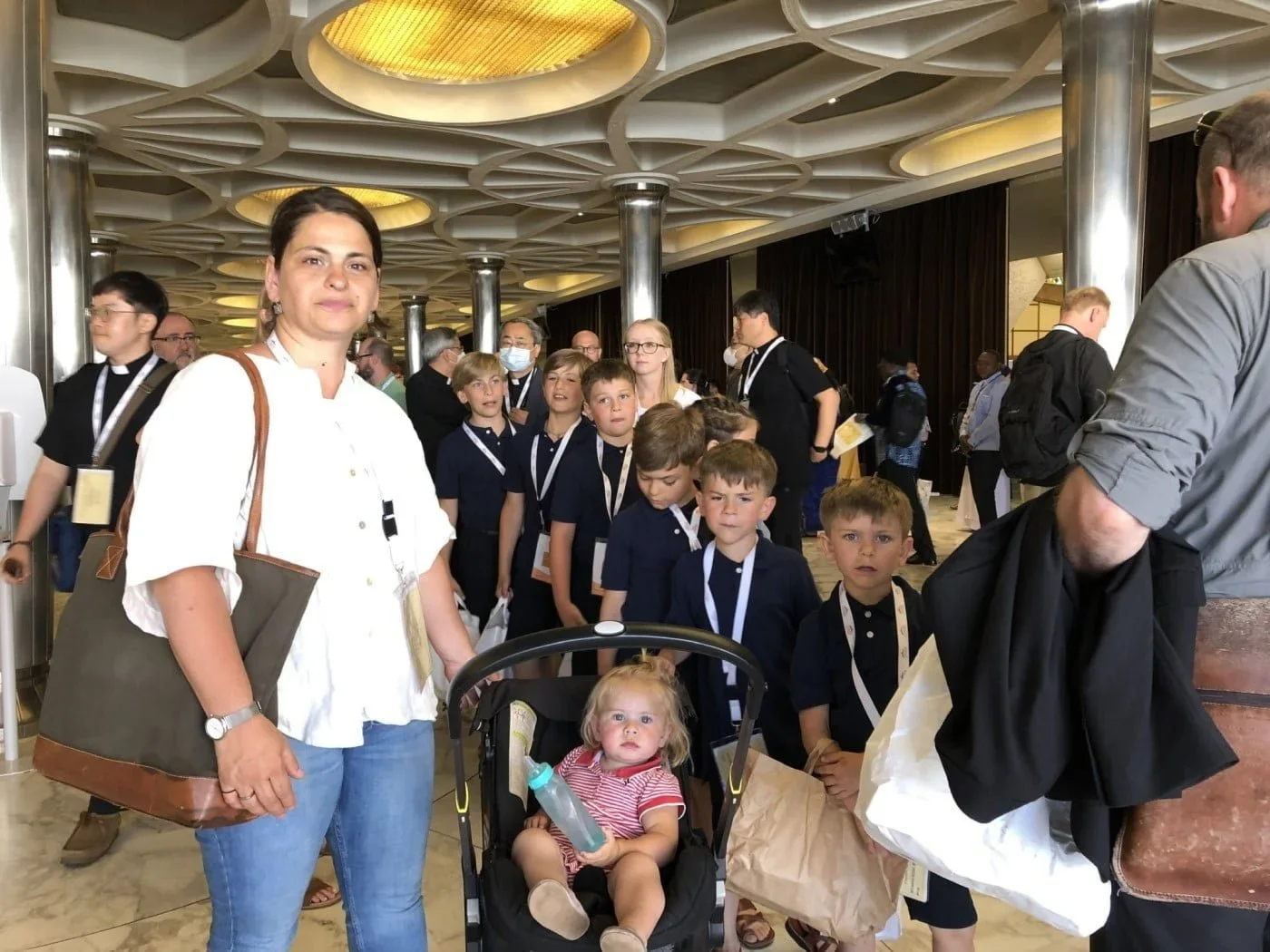 Giám mục phụ tá Roma kêu gọi làm mới thánh đô