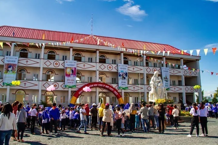 Hội nghị ký kết và triển khai Chương trình các tôn giáo tham gia bảo vệ môi trường