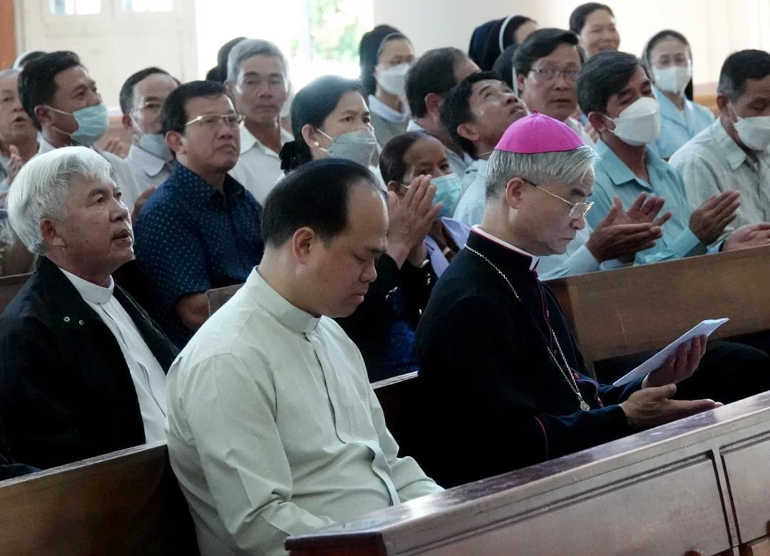 Cuộc đời dấn thân cho hoà bình của ông Merwun và bà Kirstin De Mello