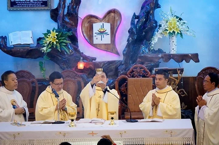 ĐTC Phanxicô: Hãy chú ý để đừng mừng lễ Giáng Sinh theo tinh thần thế gian