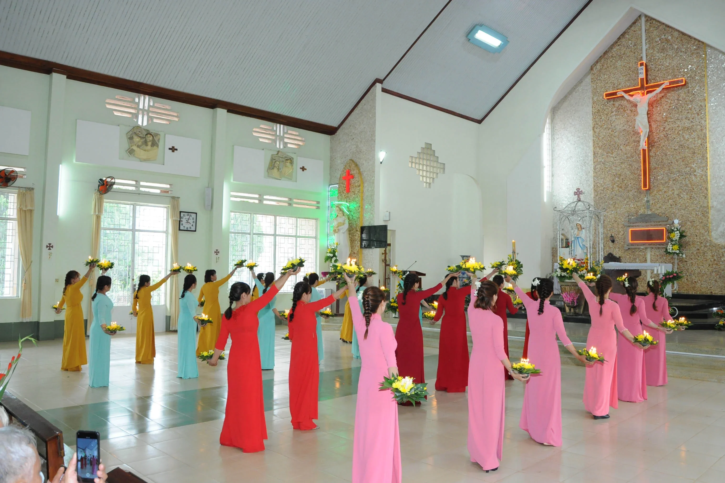 Tổ chức Trợ giúp các Giáo hội Đau khổ hỗ trợ Giáo hội Sri Lanka 465 ngàn euro