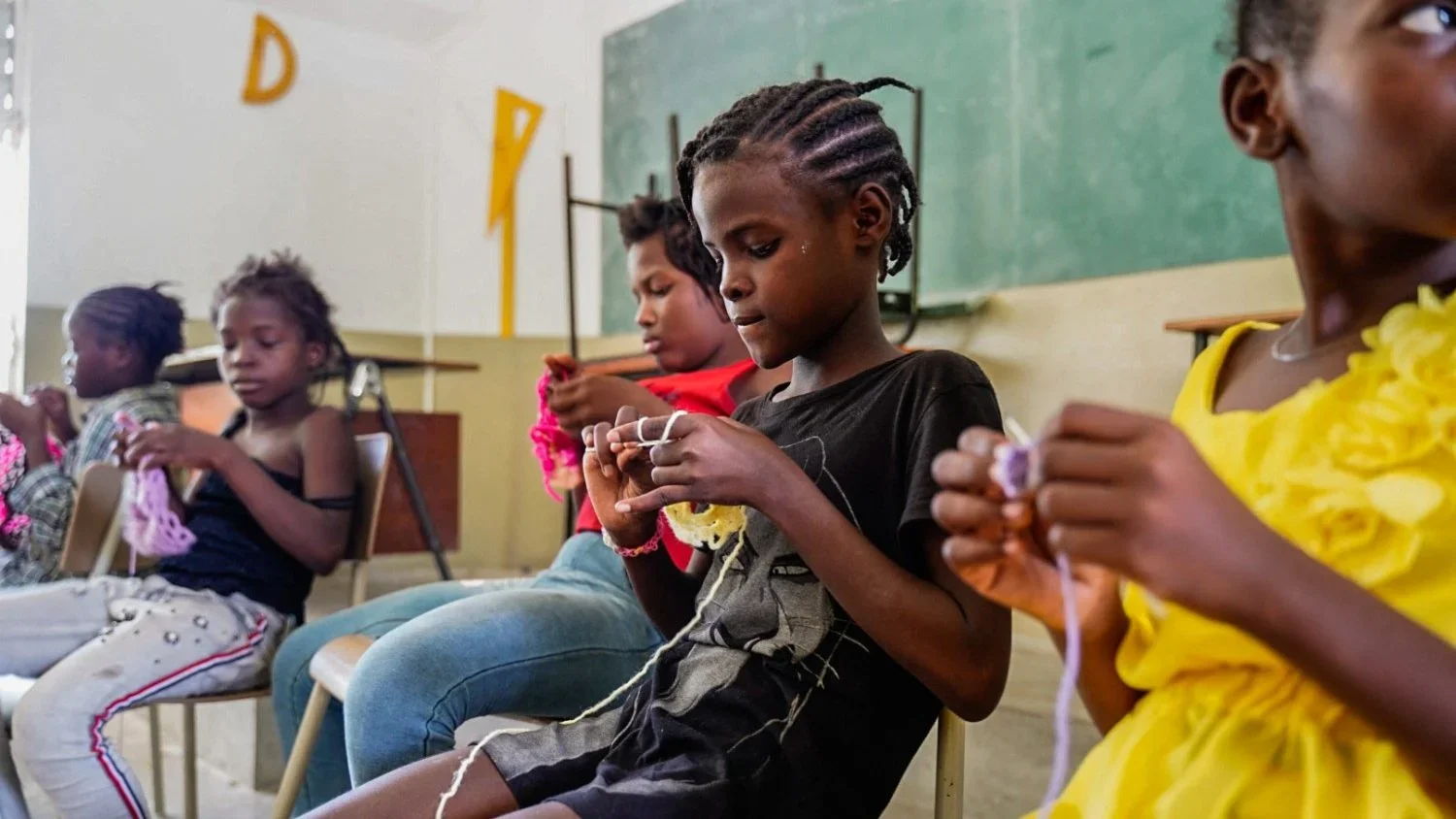 Sơ Paesie cứu trẻ em khỏi đói nghèo và bạo lực ở Haiti