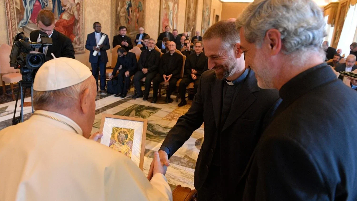 ĐTC Phanxicô: Gia đình bị tấn công, nhiều hệ tư tưởng tước đoạt giá trị con người