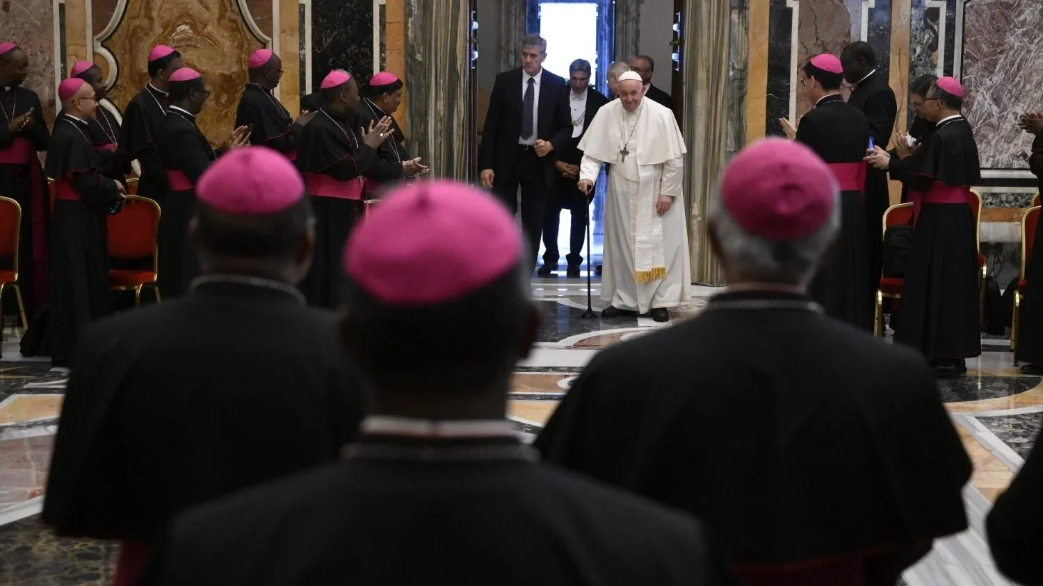 ĐTC khuyên các giám mục hiệp thông với nhau, gần với Thiên Chúa, với các linh mục và tín hữu