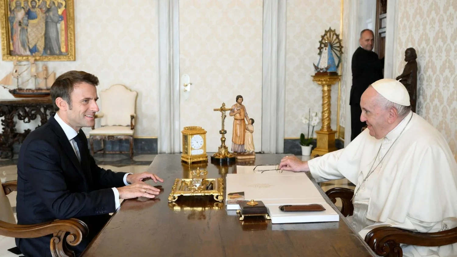 ĐTC gặp Tổng thống Pháp Emmanuel Macron