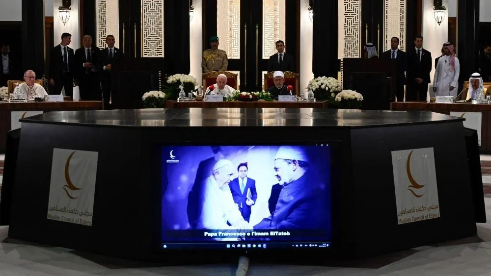 Diễn văn của Đức Thánh Cha tại buổi gặp “Hội đồng Bô lão Hồi giáo”