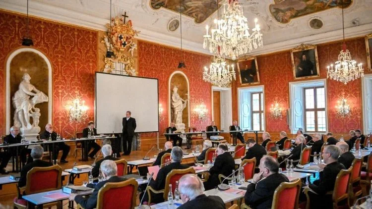 Các Giám Mục Hòa Lan và Đức về Roma thăm Tòa Thánh