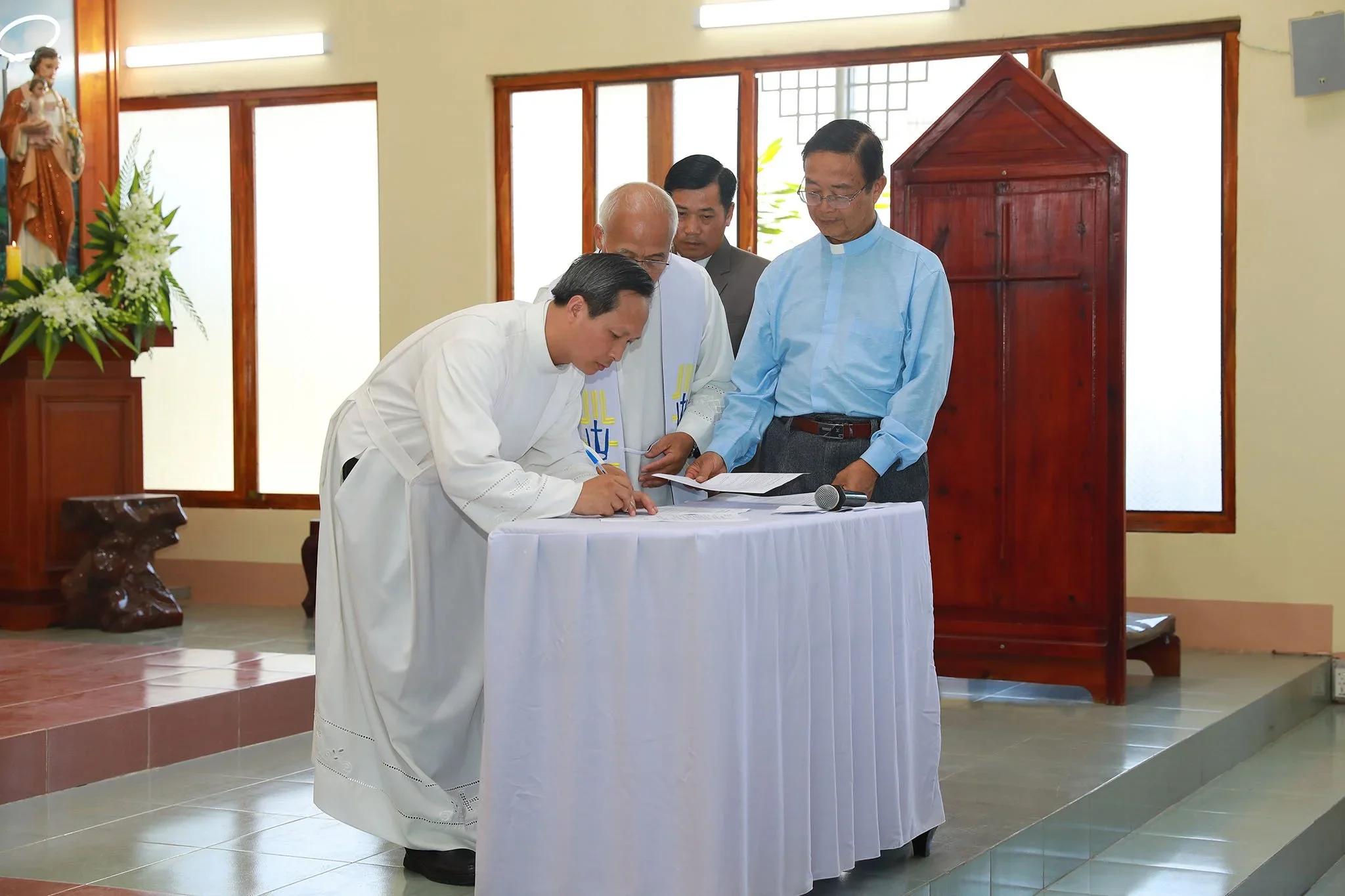 Giáo Xứ Lạc Sơn – Đơn Dương đón chào Cha Tân quản xứ Giuse Trần Đức Công