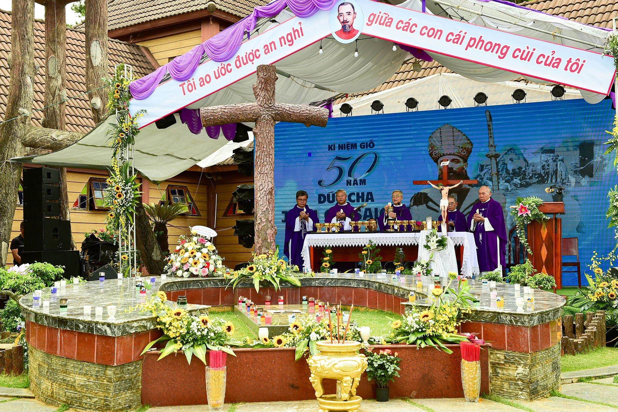 Thánh Lễ Giỗ 50 Năm – Đức Cha Jean Cassaigne