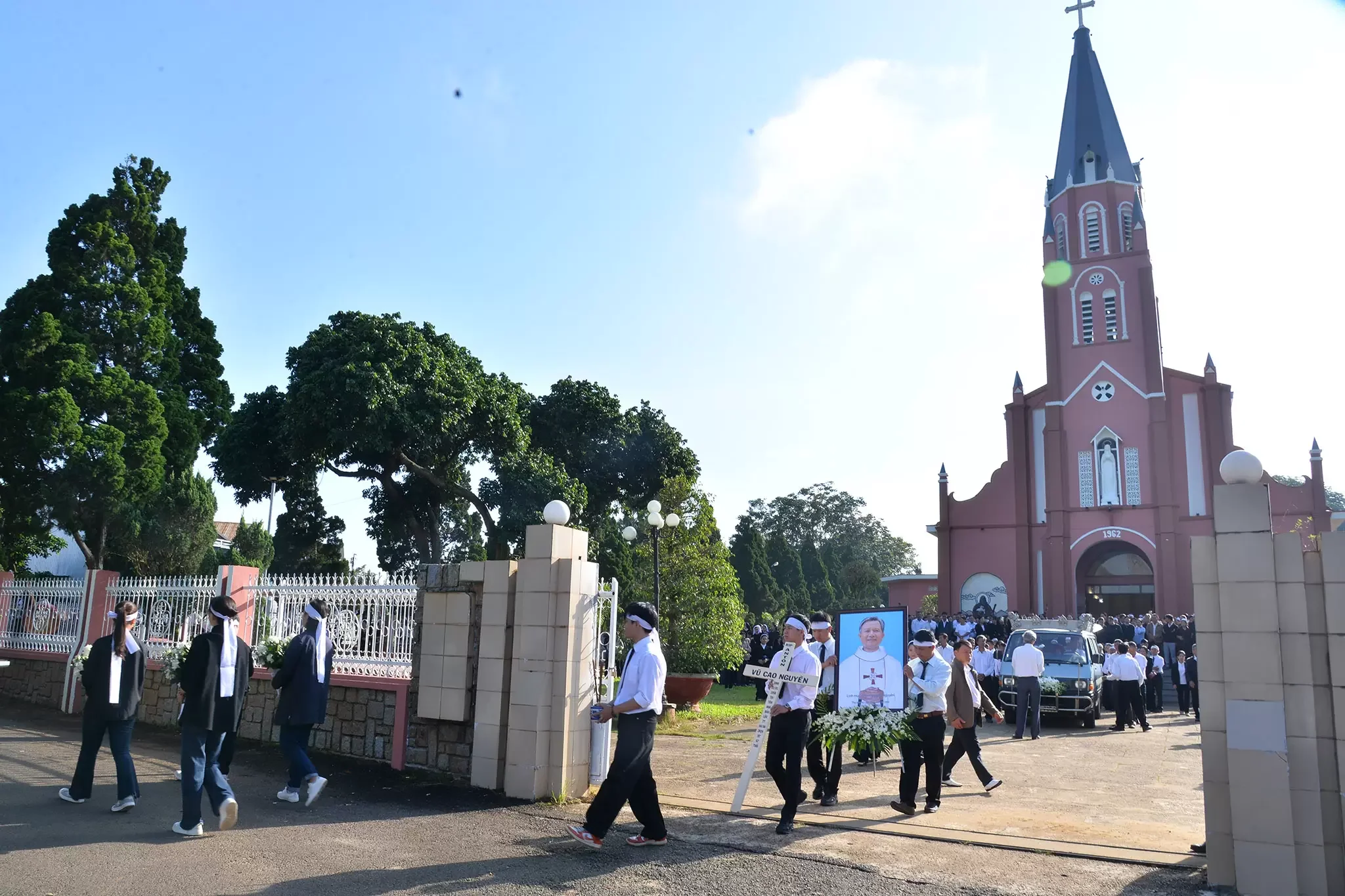 Lễ An Táng Cha Antôn Vũ Cao Nguyên