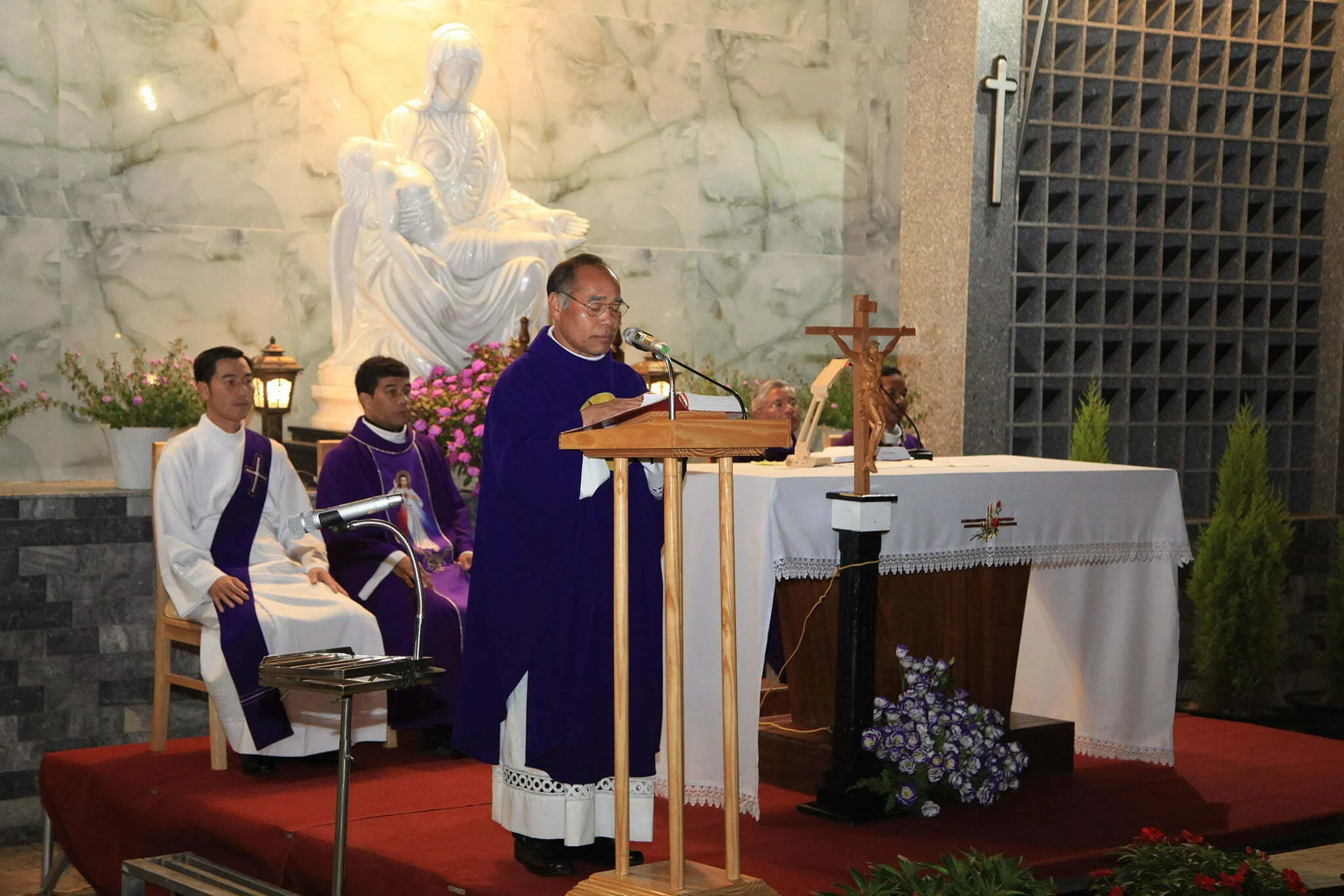 Giáo Xứ Bạch Đằng (Hạt Đà Lạt) Dâng Lễ Cầu Cho Các Linh Hồn Đã Qua Đời