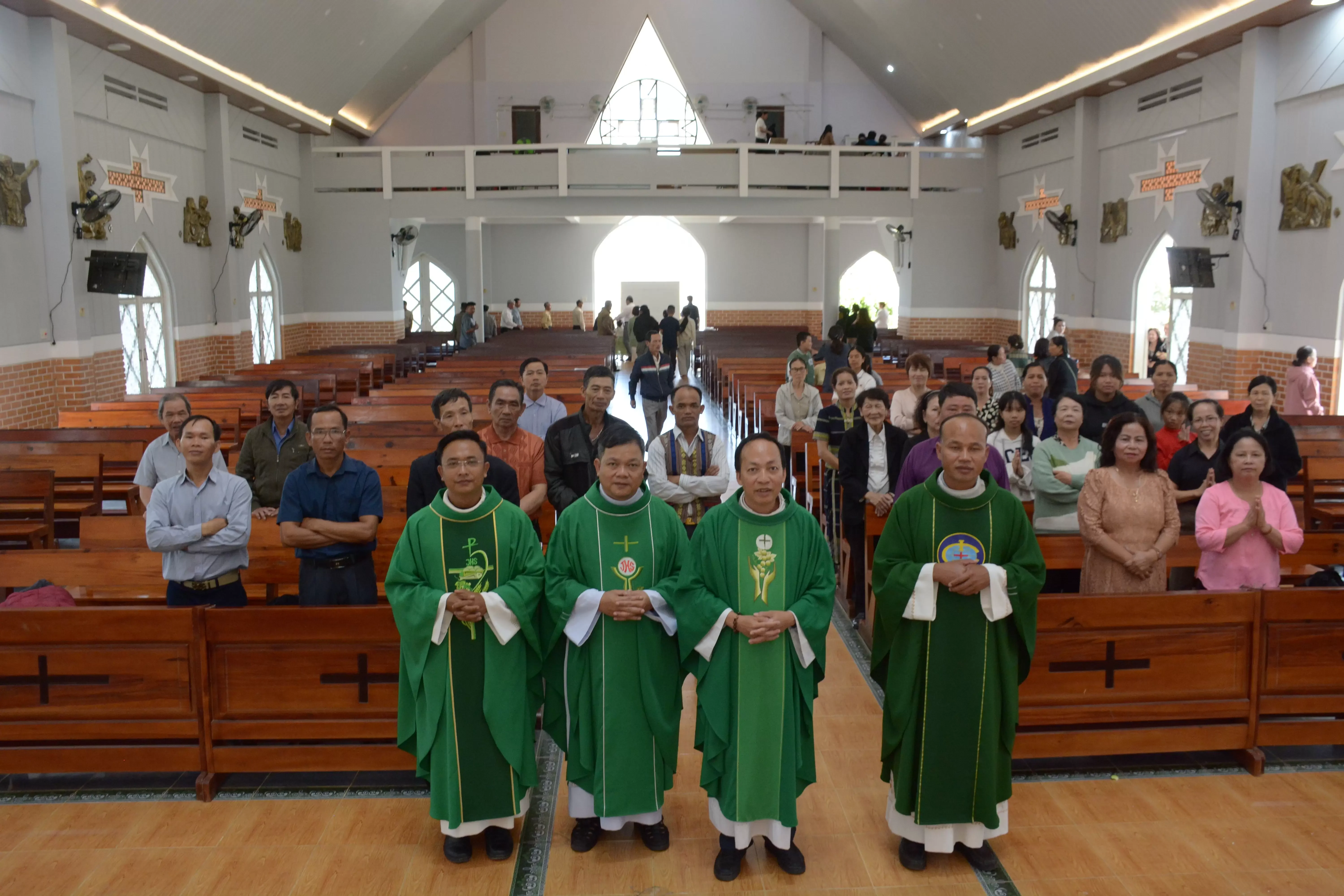 HÀNH HƯƠNG NĂM THÁNH – KHỞI ĐẦU CỦA SỨ MẠNG LOAN BÁO