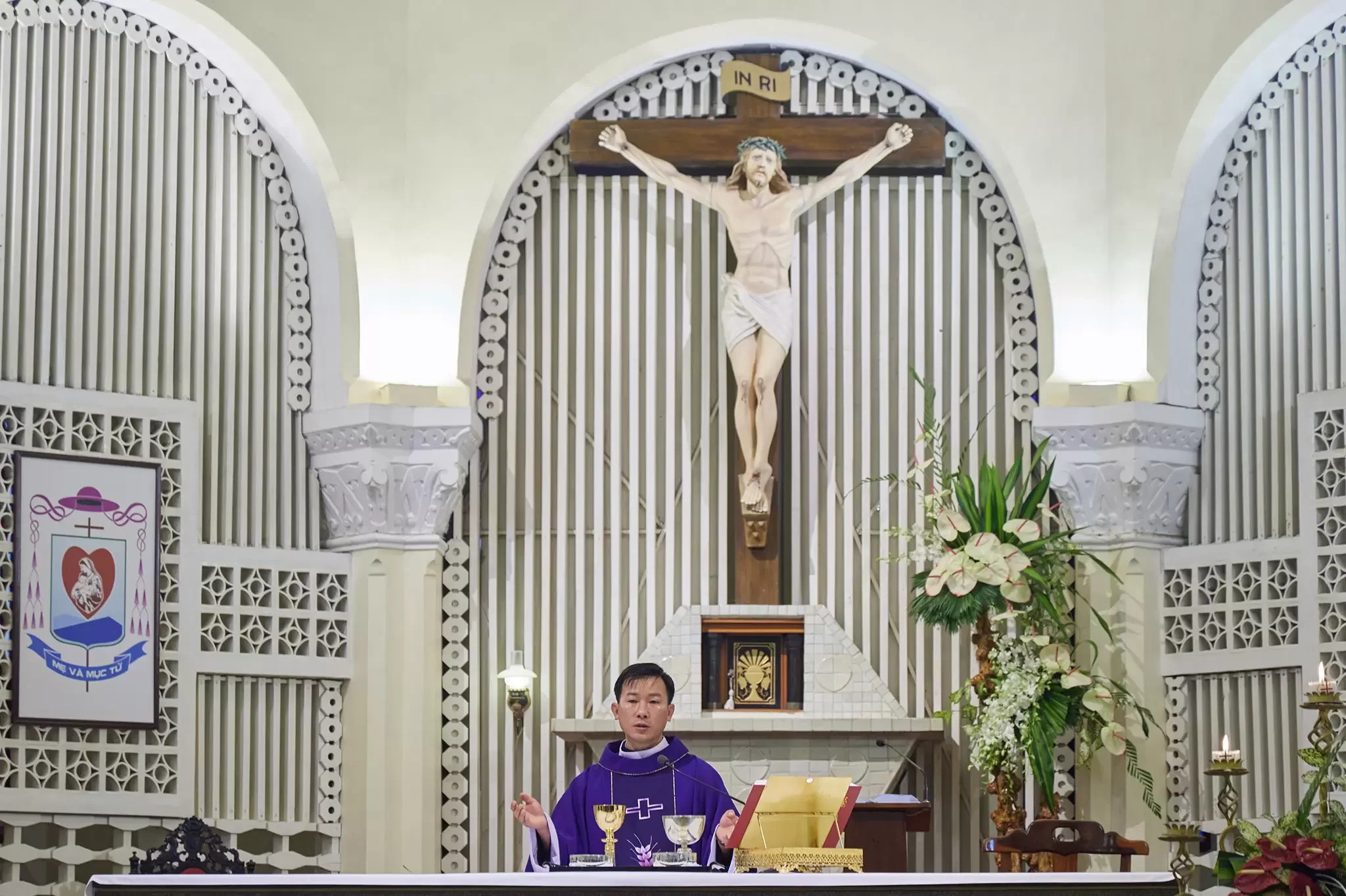 Giáo Xứ Chính Tòa Đà Lạt: NGÀY LỄ CẦU CHO CÁC TÍN HỮU ĐÃ QUA ĐỜI