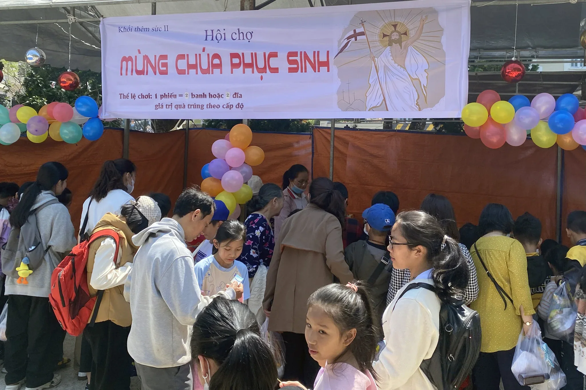 Giáo Xứ Chính Tòa Đà Lạt Tổ Chức Hội Chợ Phục Sinh Cho Thiếu Nhi