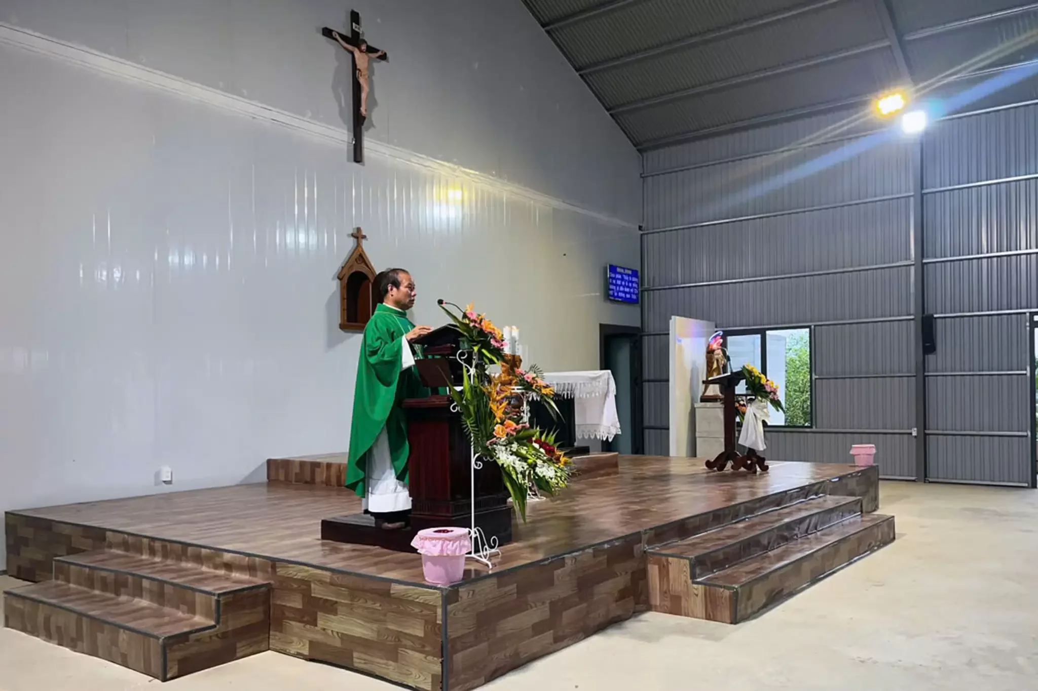 Giáo Xứ Đạ Tẻh: Thánh Lễ Đầu Tiên Tại Giáo Họ Đạ Lây