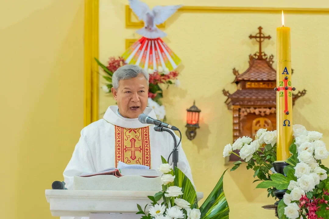 Cha Tổng Đại Diện Ban Bí Tích Thêm Sức Tại Giáo Xứ Du Sinh – Giáo Hạt Đà Lạt