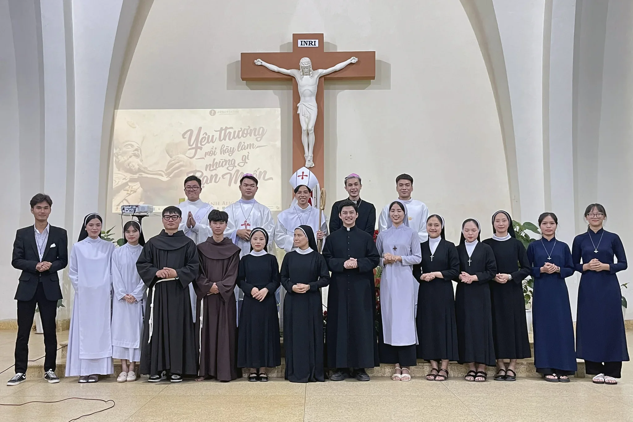 Sinh Viên Don Bosco Đà Lạt Tìm Hiểu Các Dòng Tu