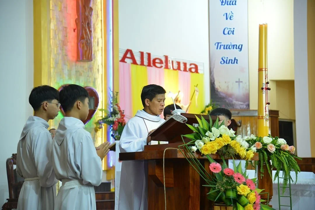 Giáo Xứ Suối Mơ (Bảo Lộc) Cử Hành Tam Nhật Thánh 2023