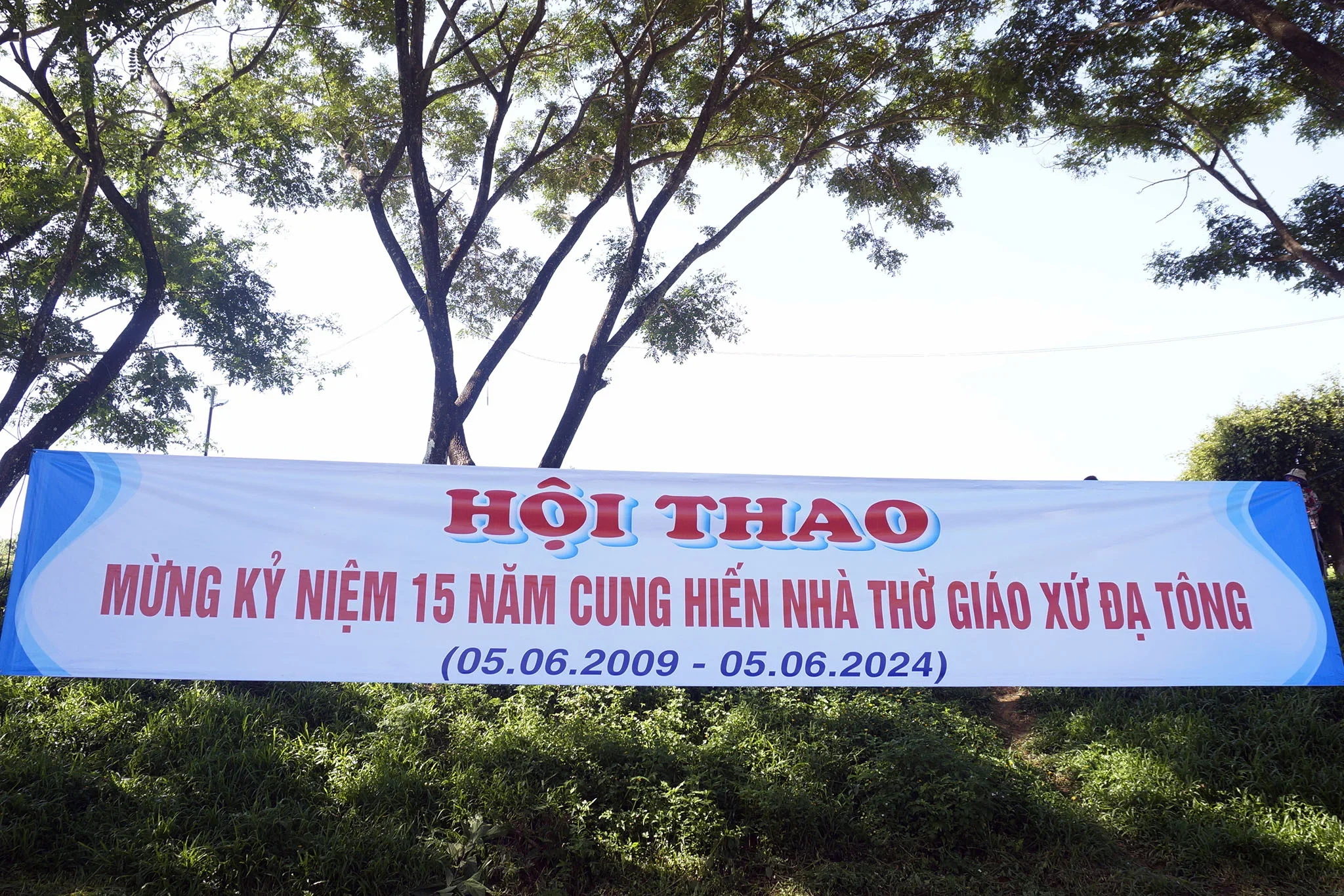 Lễ Kỷ Niệm 15 Năm Cung Hiến Nhà Thờ Giáo Xứ Đạ Tông