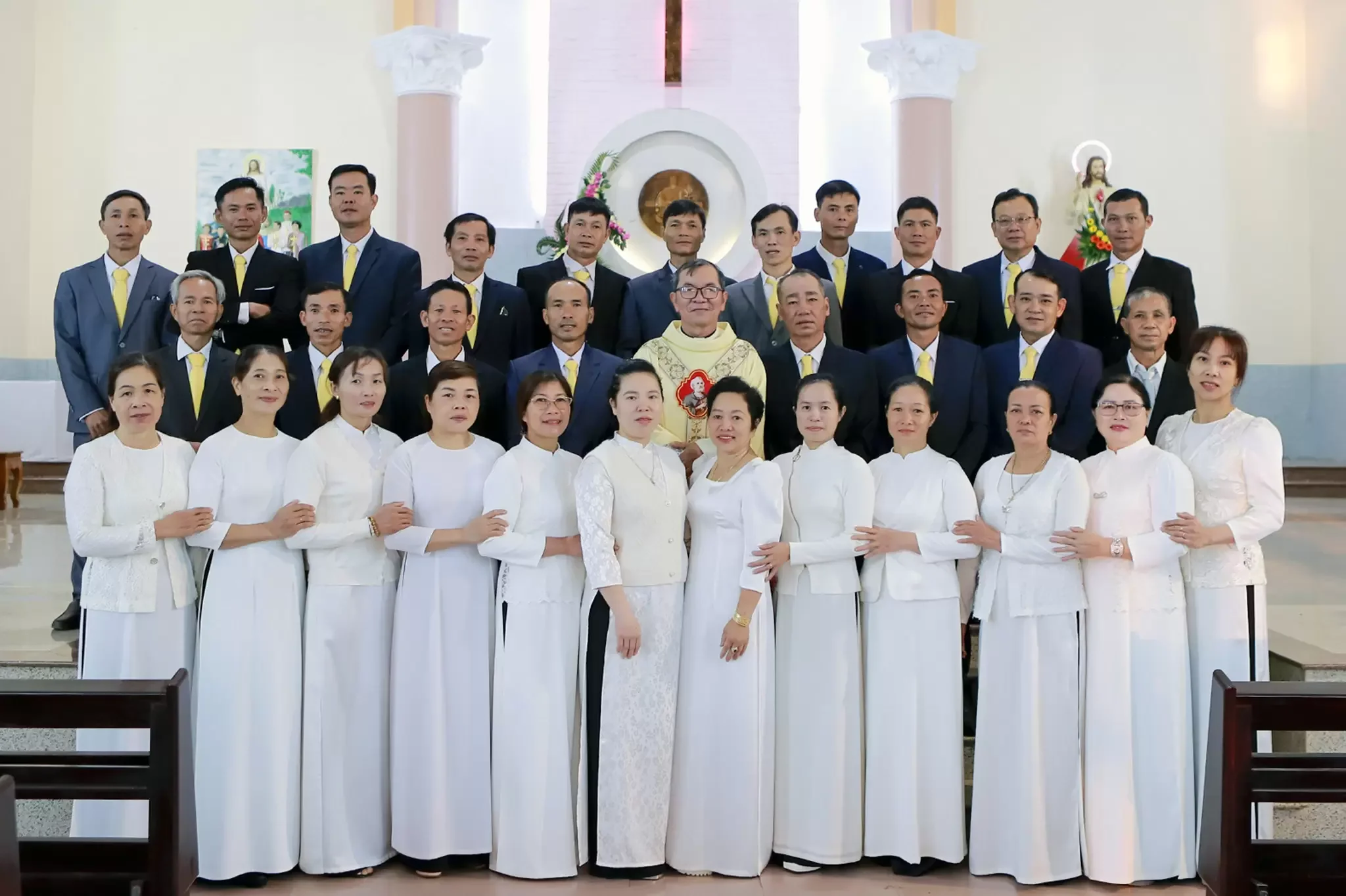 Nghi Thức Nhậm Chức Và Tuyên Hứa Ban Hội Đồng Giáo Xứ Đa Minh (Bảo Lộc)