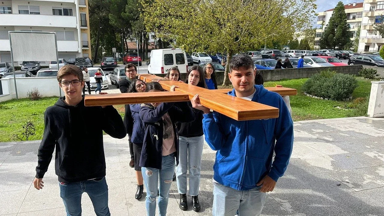 Suy niệm Đàng Thánh Giá tại Đại hội Giới Trẻ Thế Giới Lisbon: những vấn đề hiện sinh của giới trẻ