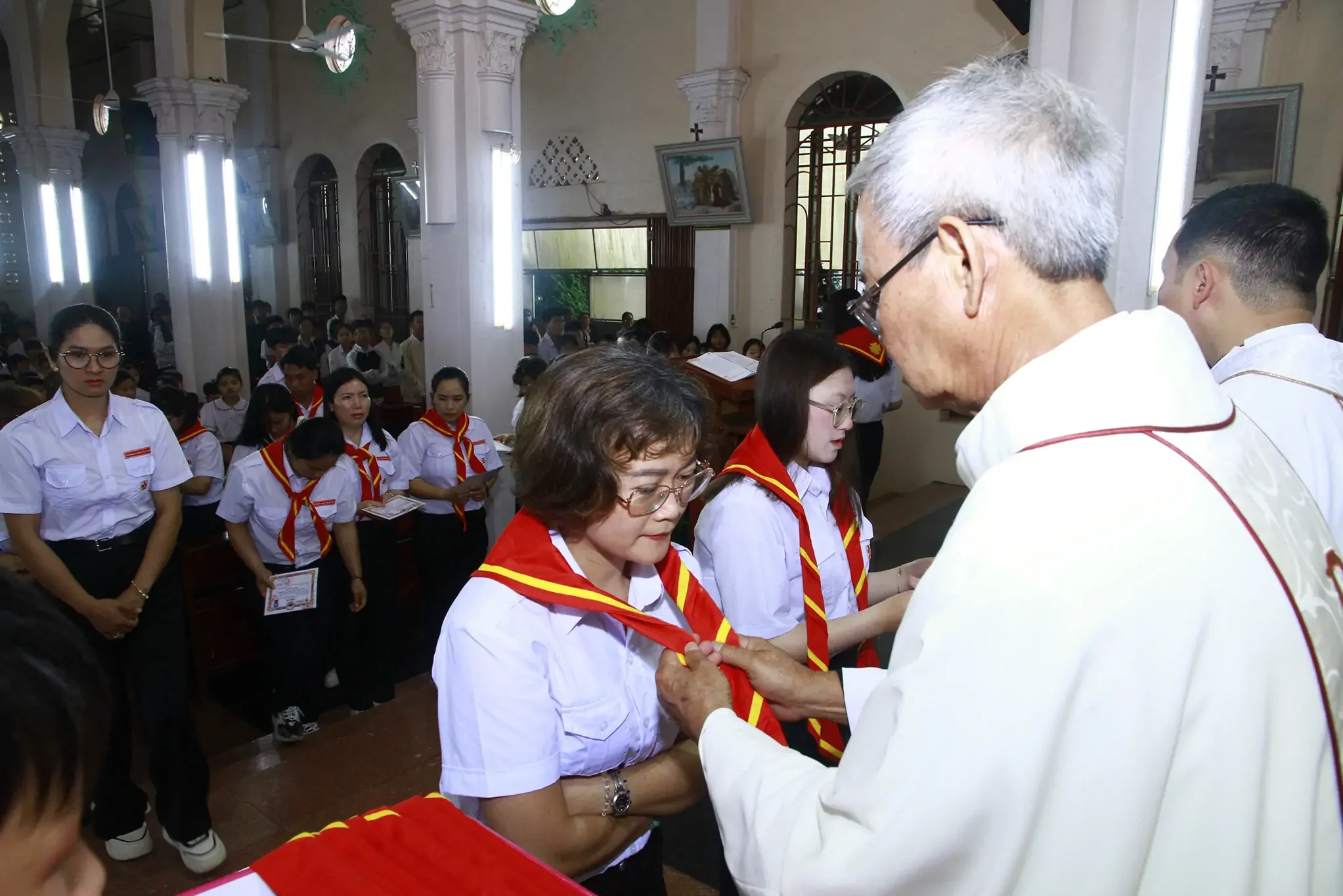 Giáo Lý Viên Giáo Xứ Di Linh Tuyên Hứa Huynh Trưởng Thiếu Nhi Thánh Thể