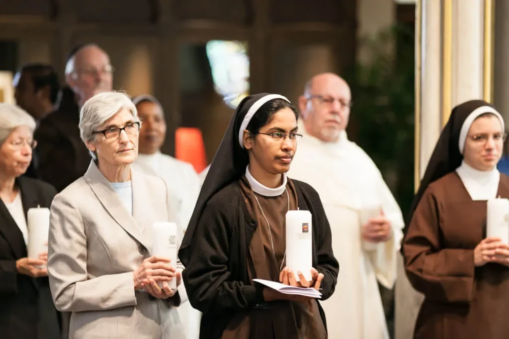 Bộ Đời Sống Thánh Hiến Gửi Tất Cả Những Người Sống Đời Thánh Hiến