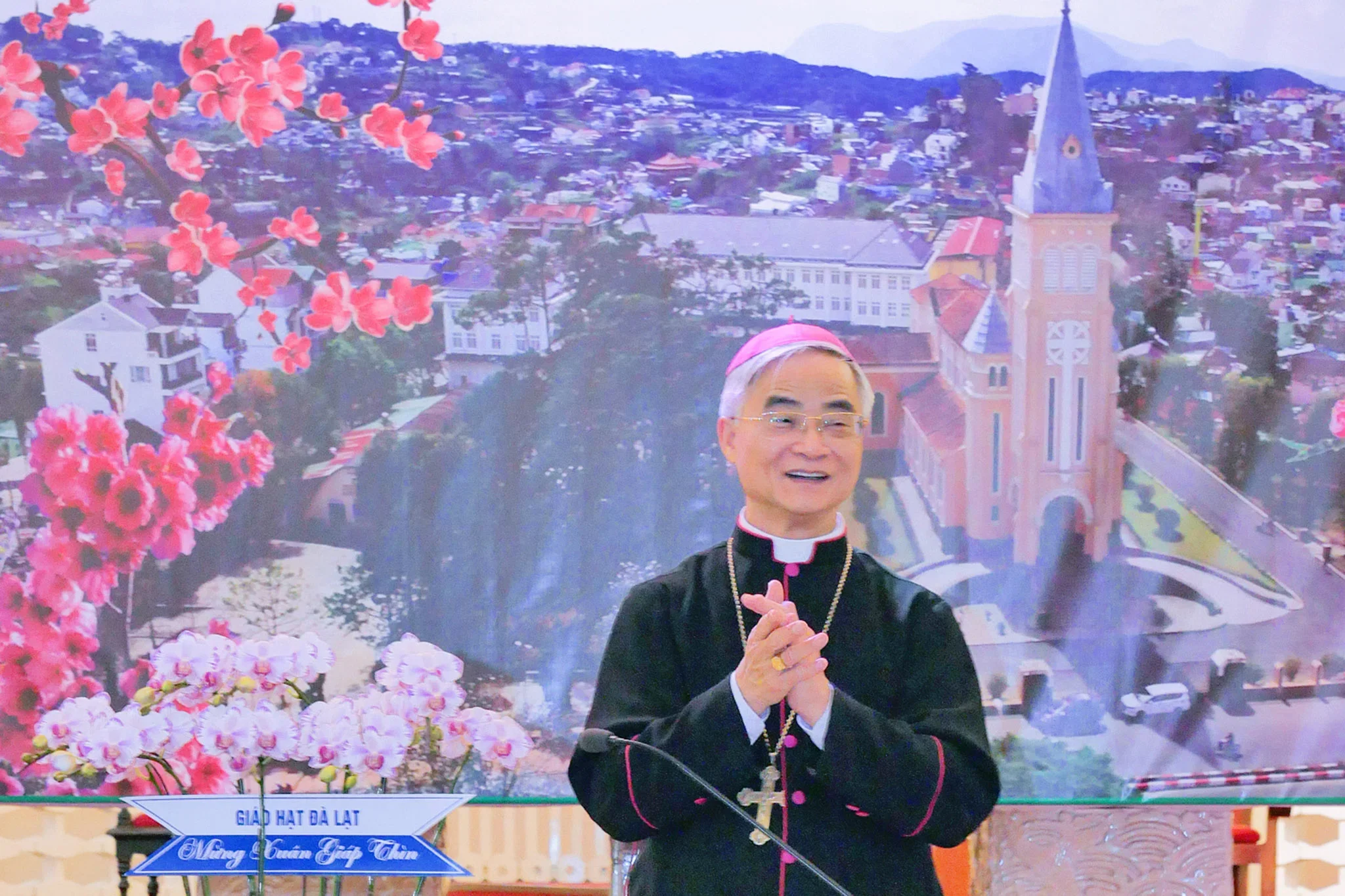 Giáo Hạt Đà Lạt Chúc Tết Đức Cha, Cha Quản Hạt