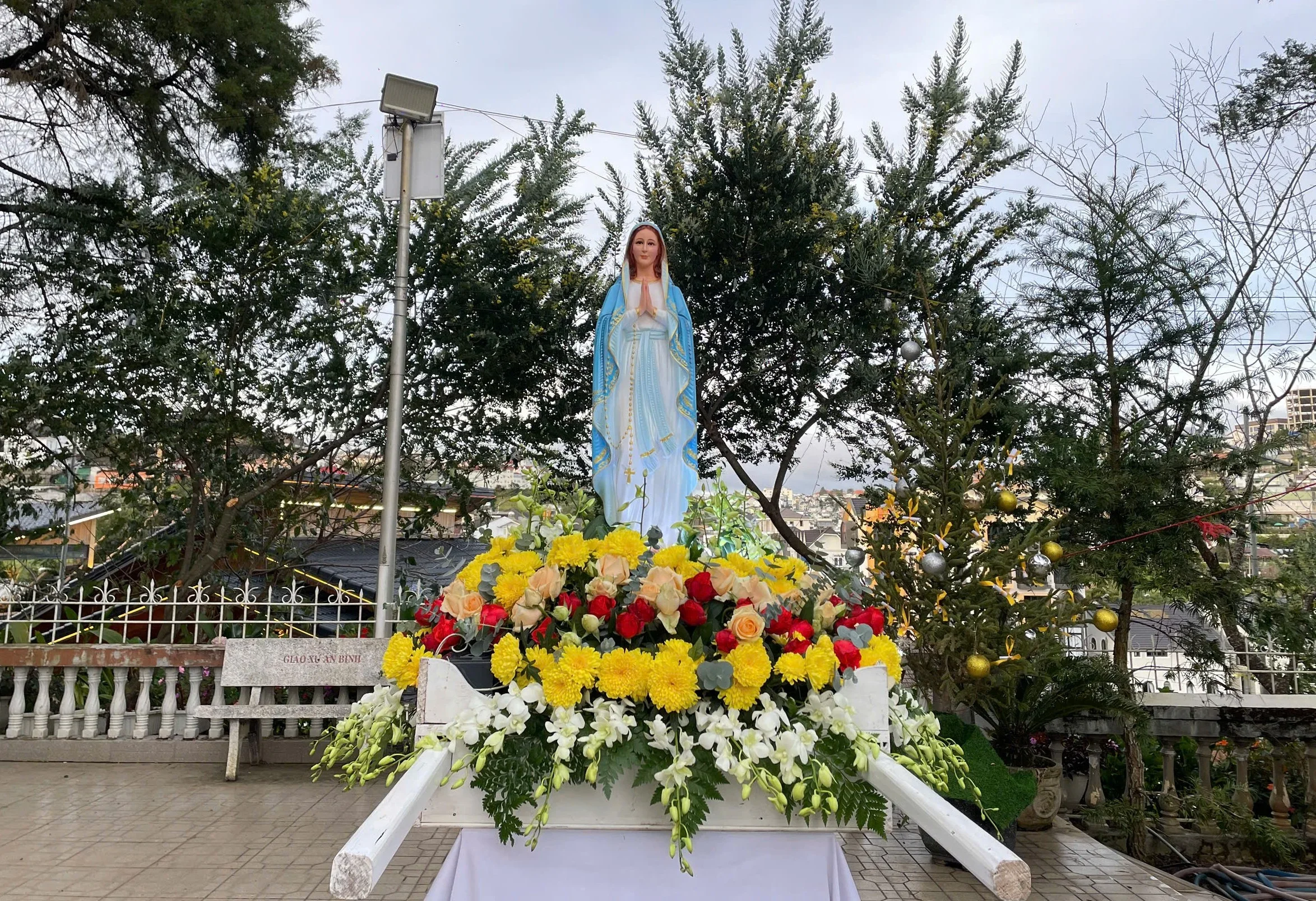 Giáo Xứ An Bình Đà Lạt Hân Hoan Mừng Lễ Bổn Mạng: Đức Maria Vô Nhiễm Nguyên Tội