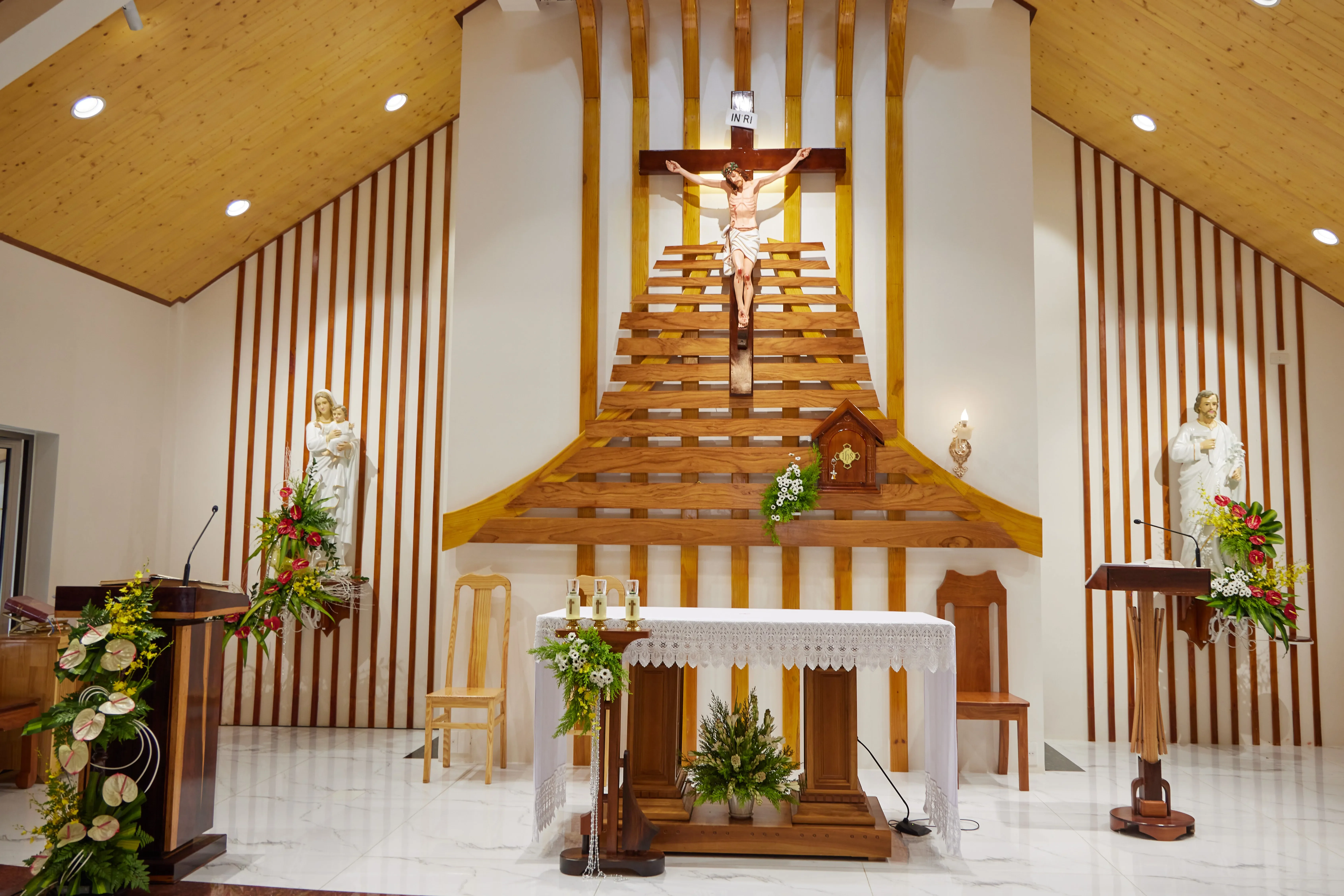 Giáo Xứ Chính Tòa Đà Lạt: Giáo Họ Mẹ Vô Nhiễm Ra Mắt Ban Điều Hành Nhiệm Kỳ Mới