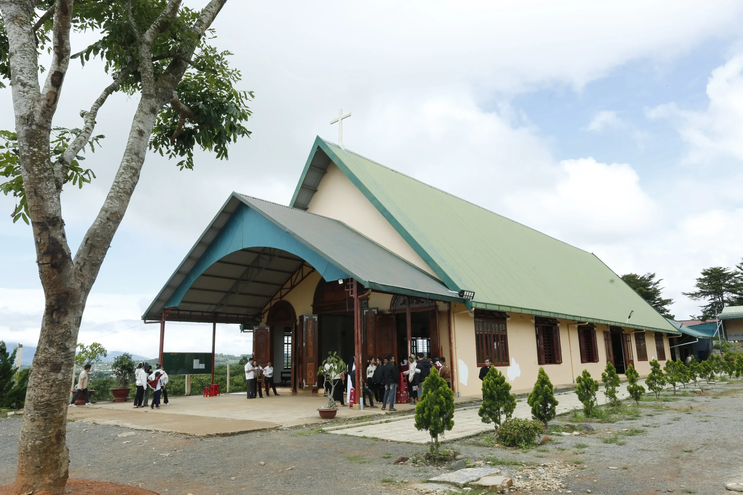 Giới Thiệu Hình Ảnh Nhà Thờ Ninh Gia – Đức Trọng