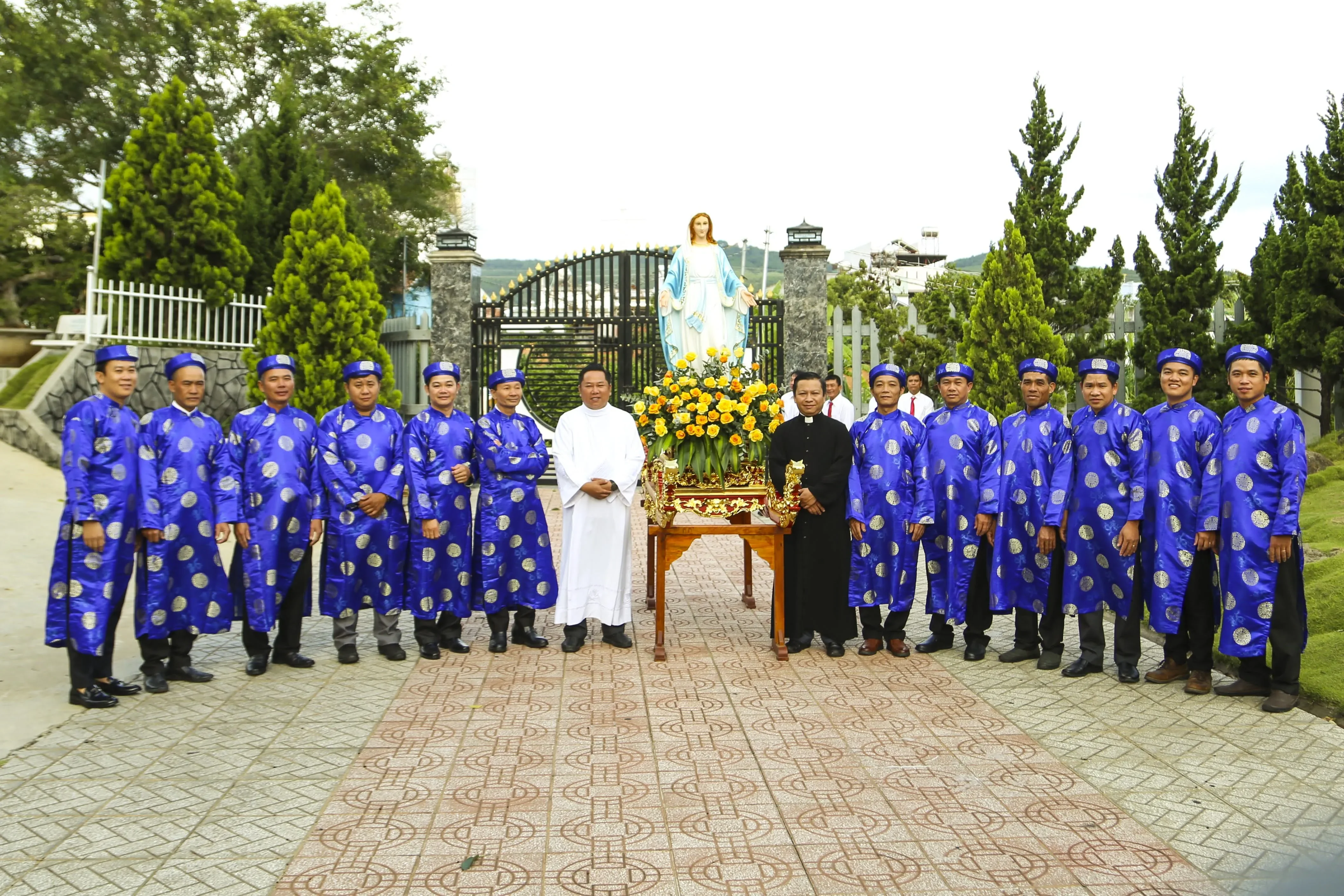 Giáo Xứ Tùng Nghĩa: Bế Mạc Tháng Hoa