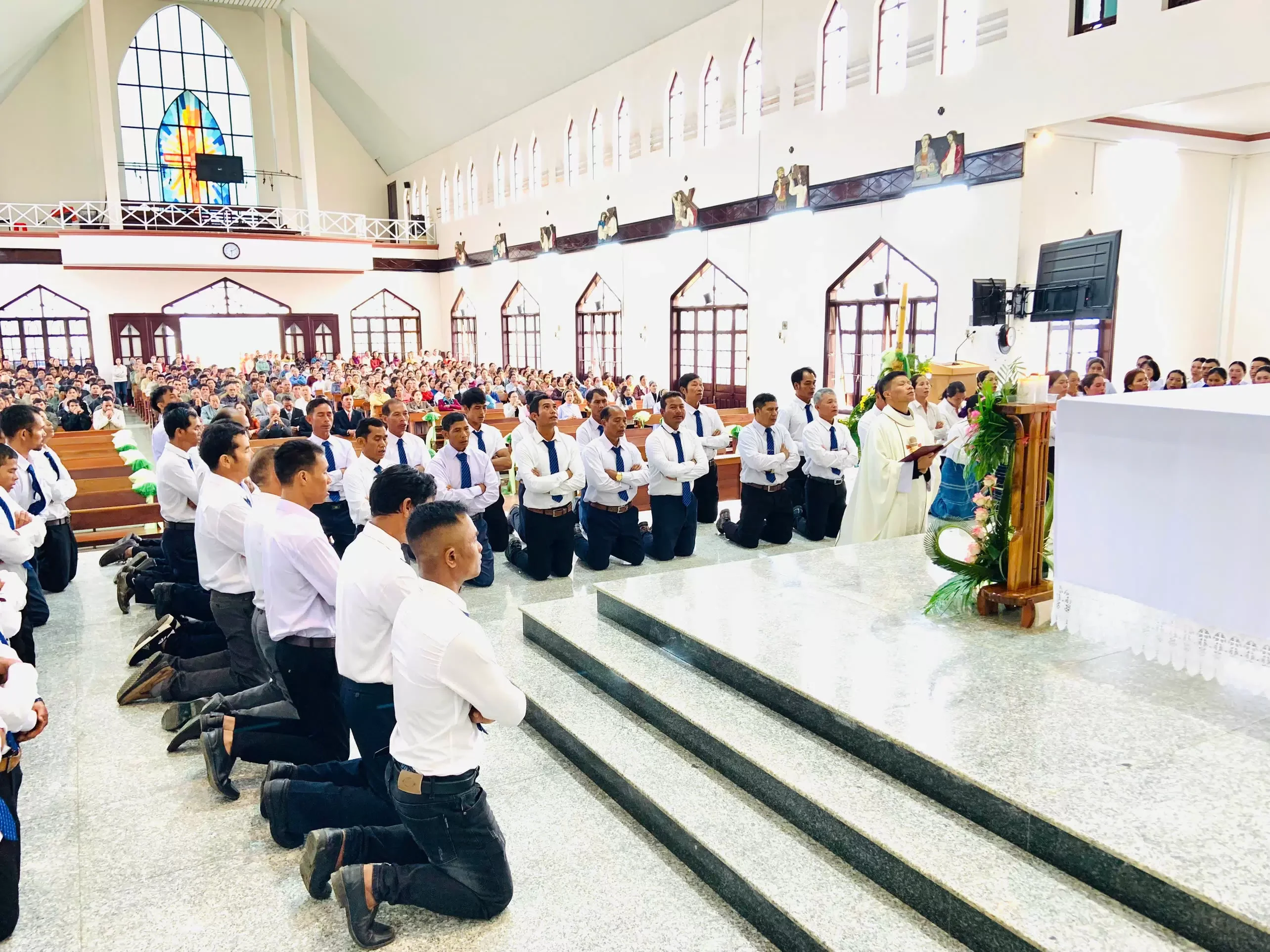 Giáo Xứ Tu Tra: Thánh Lễ Tuyên Hứa Và Nhận Sứ Vụ Của Tân Hội Đồng Giáo Xứ – Giáo Họ – Đại Diện Ban Ngành Đoàn Thể